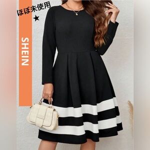 Pre-Owned Black & White SHEIN Emery Rose A-Line Vintage Pleated Dress
